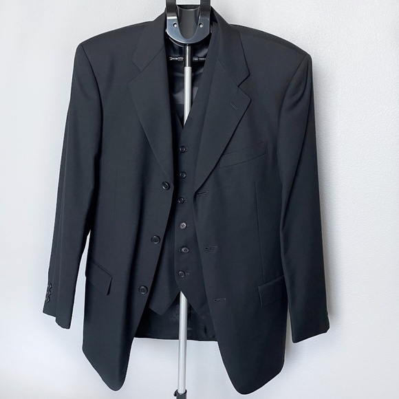 Basic Gear Men's Vest Suit, 3 pcs Black, 38R Jacket and 32"x28" Trousers - Picture 2 of 16